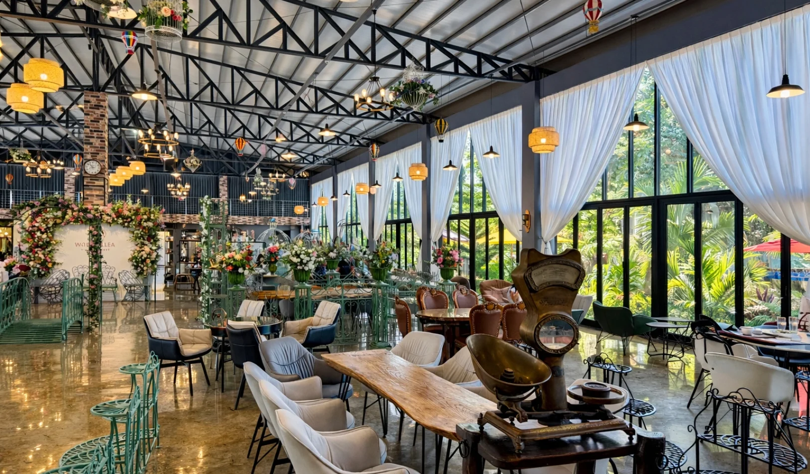 Dining Angle 2